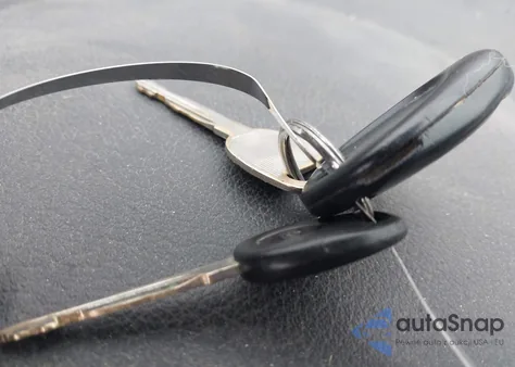 2006 Saturn Vue 4 Cyl из США, поврежденный, VIN 5GZCZ33D46S802419